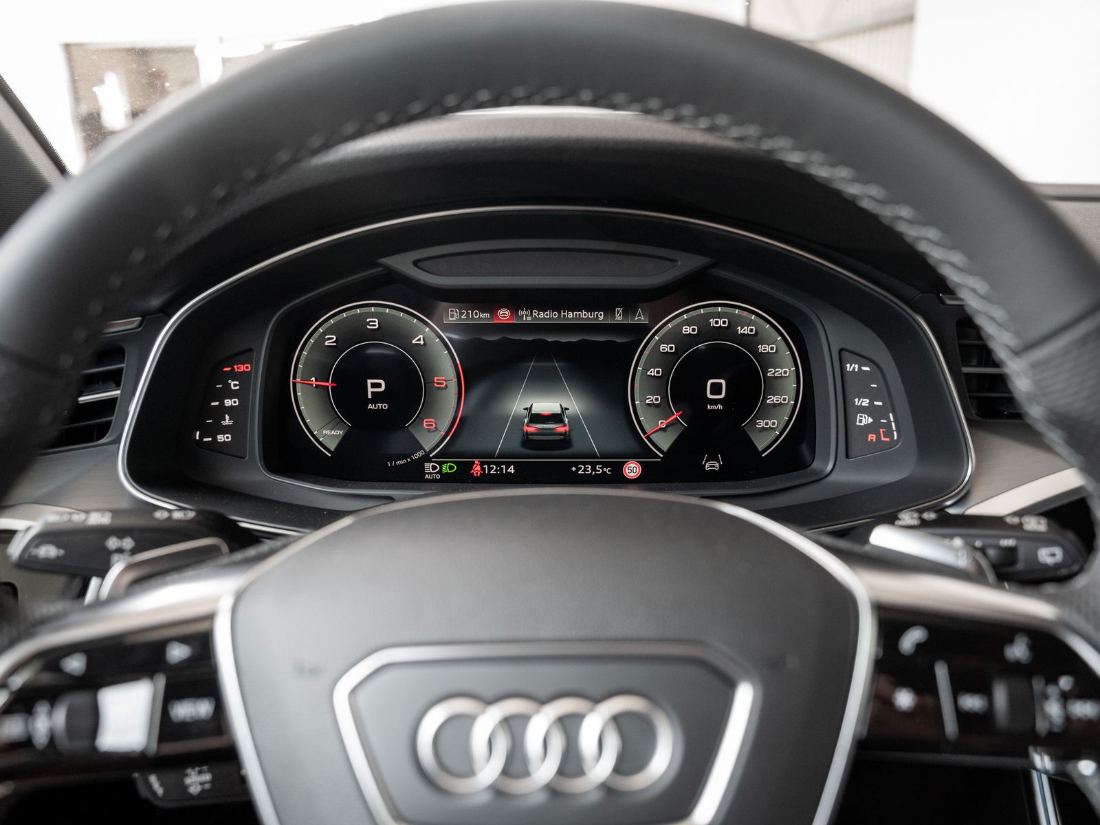 Audi A6 Avant 40 TDI S-Line Quattro S tronic - Samsaru's Car Outlet