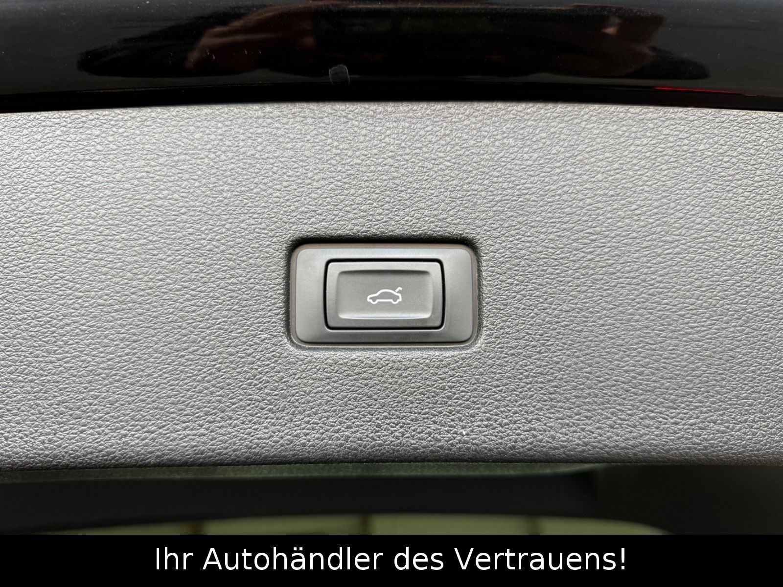 Audi Q8 50 TDI quattro S-Line - Samsaru's Car Outlet