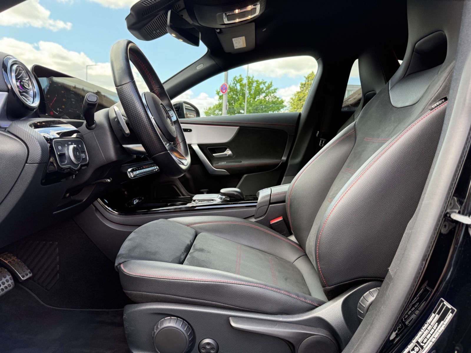 Mercedes-Benz CLA 200 AMG - Samsaru's Car Outlet