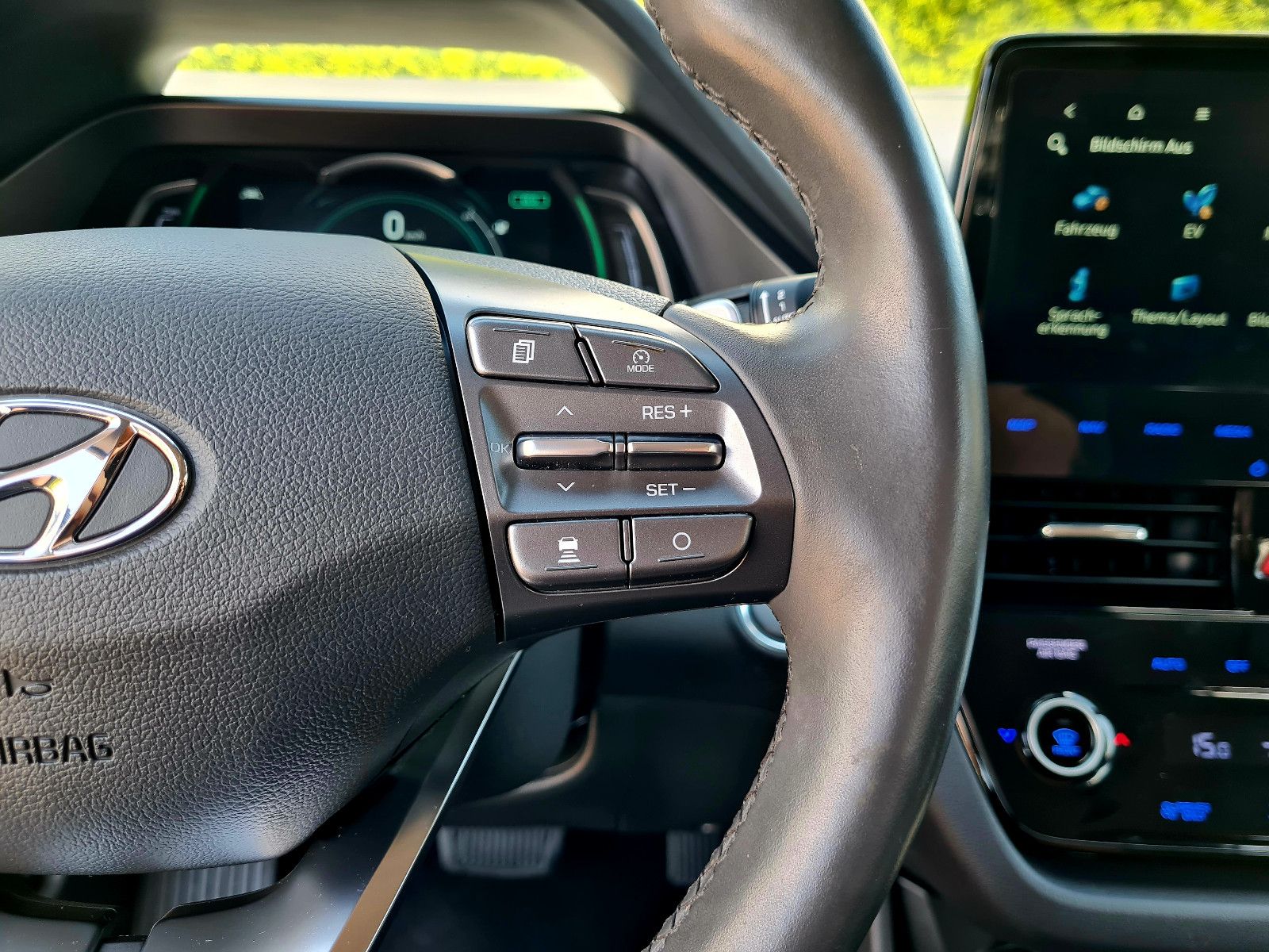 Hyundai IONIQ Elektro - Samsaru's Car Outlet