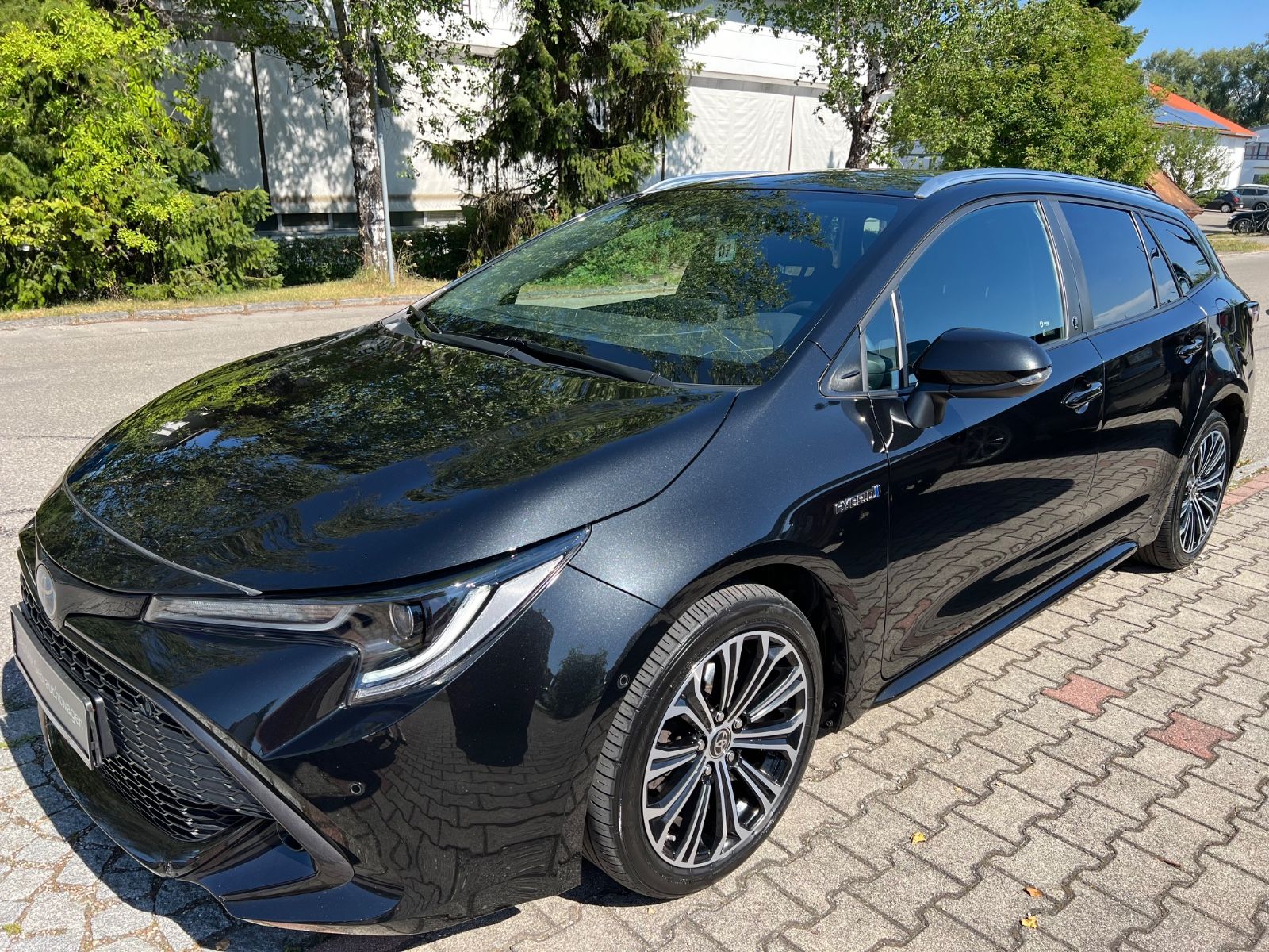 Toyota Corolla 1.8 Hybrid TeamD Touring Sports - Samsaru's Car Outlet