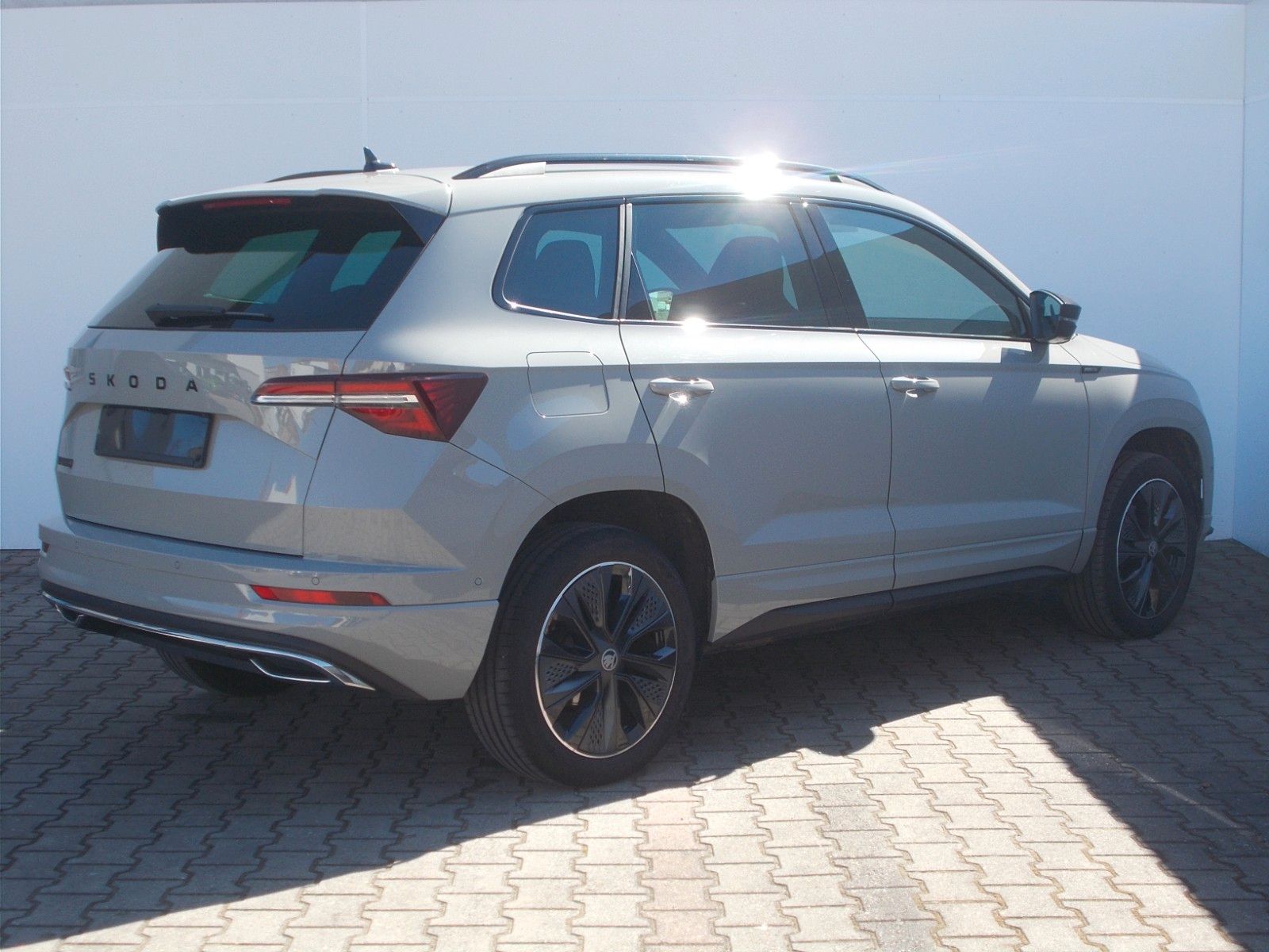 Skoda Karoq  1.5 TSI Sportline*DSG*Navi*LED *360° *AHK