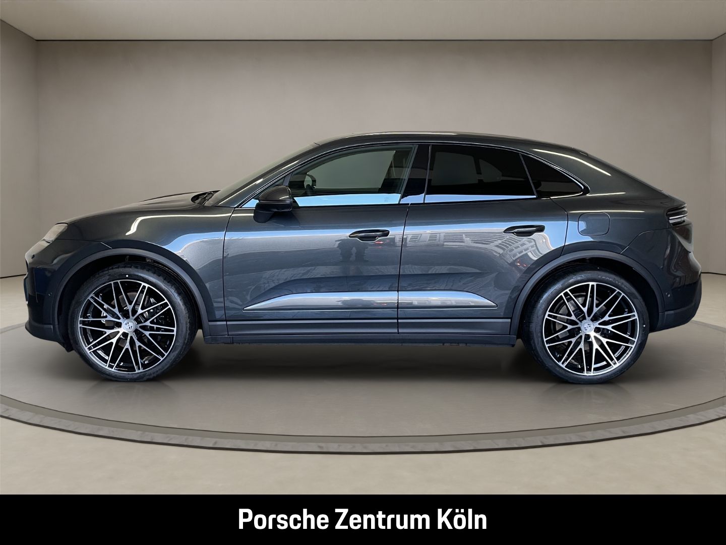 Porsche Macan 4S Electric Surround-View InnoDrive LED-Ma