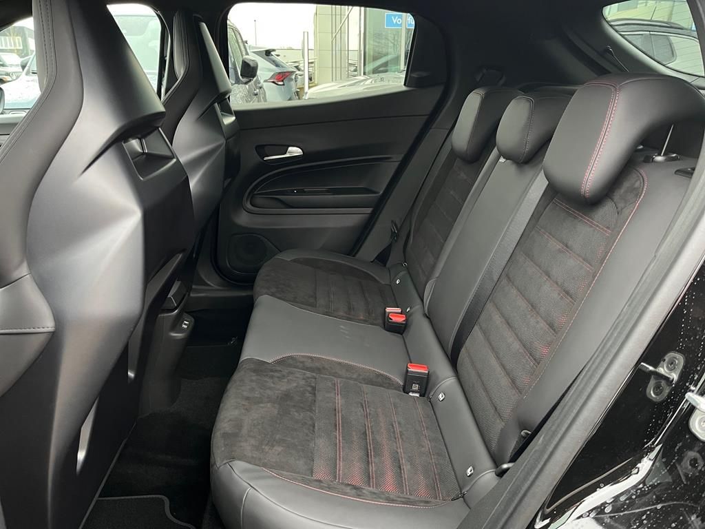 Alfa Romeo Junior Elettrica-280 VELOCE 207kW