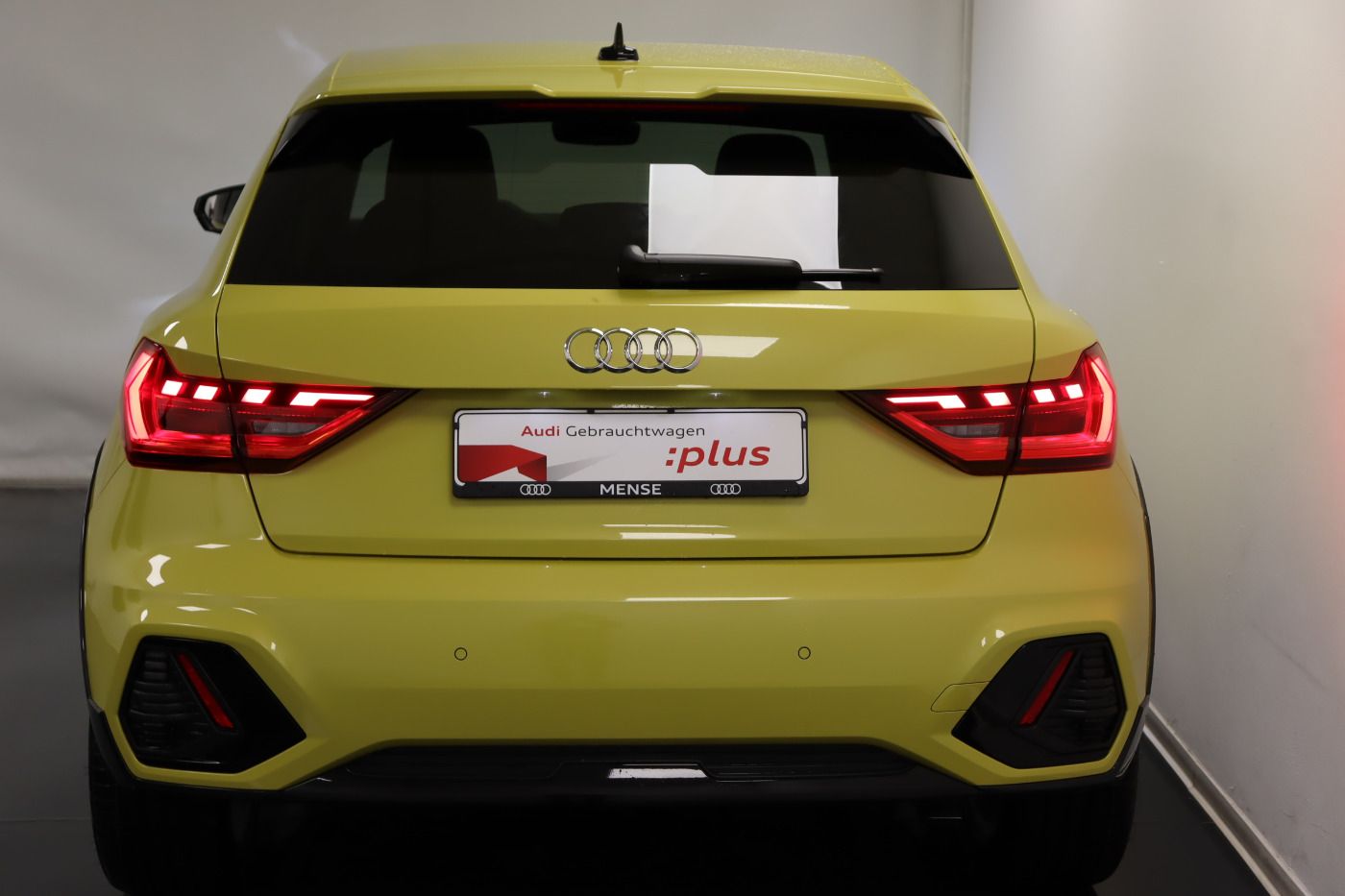 Audi A1 allstreet 35 TFSI S line - Samsaru's Car Outlet