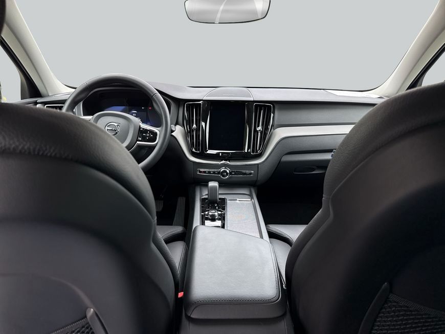 Volvo XC60 B5 B AWD Plus Dark