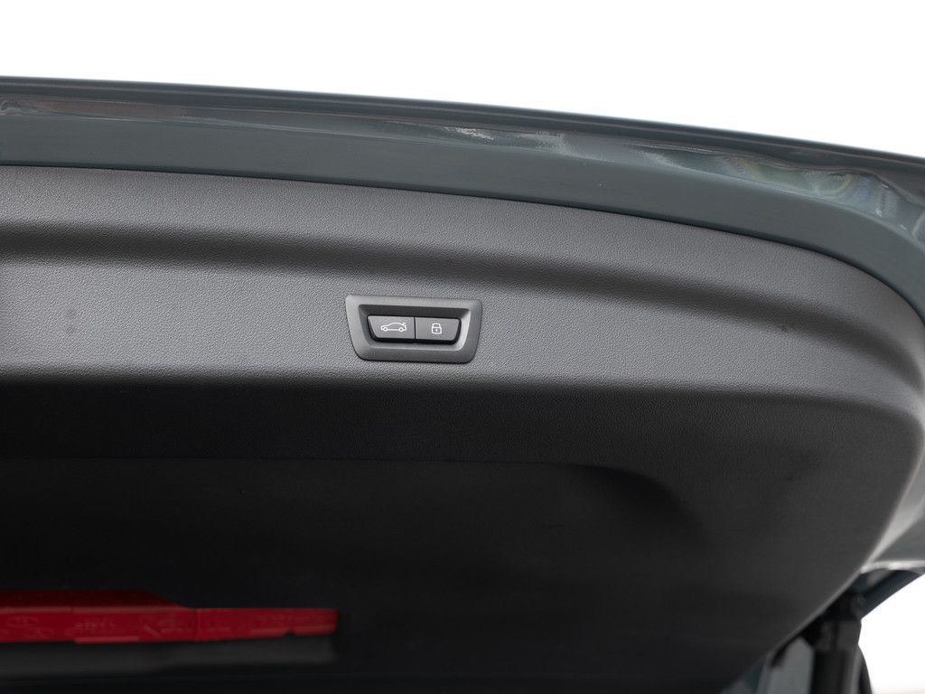 BMW X1 xDrive 23d X-Line - Samsaru's Car Outlet