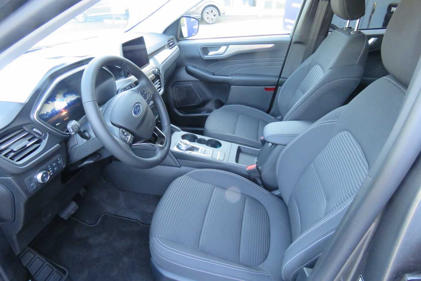 Ford Kuga Automatic TITANIUM - Samsaru's Car Outlet
