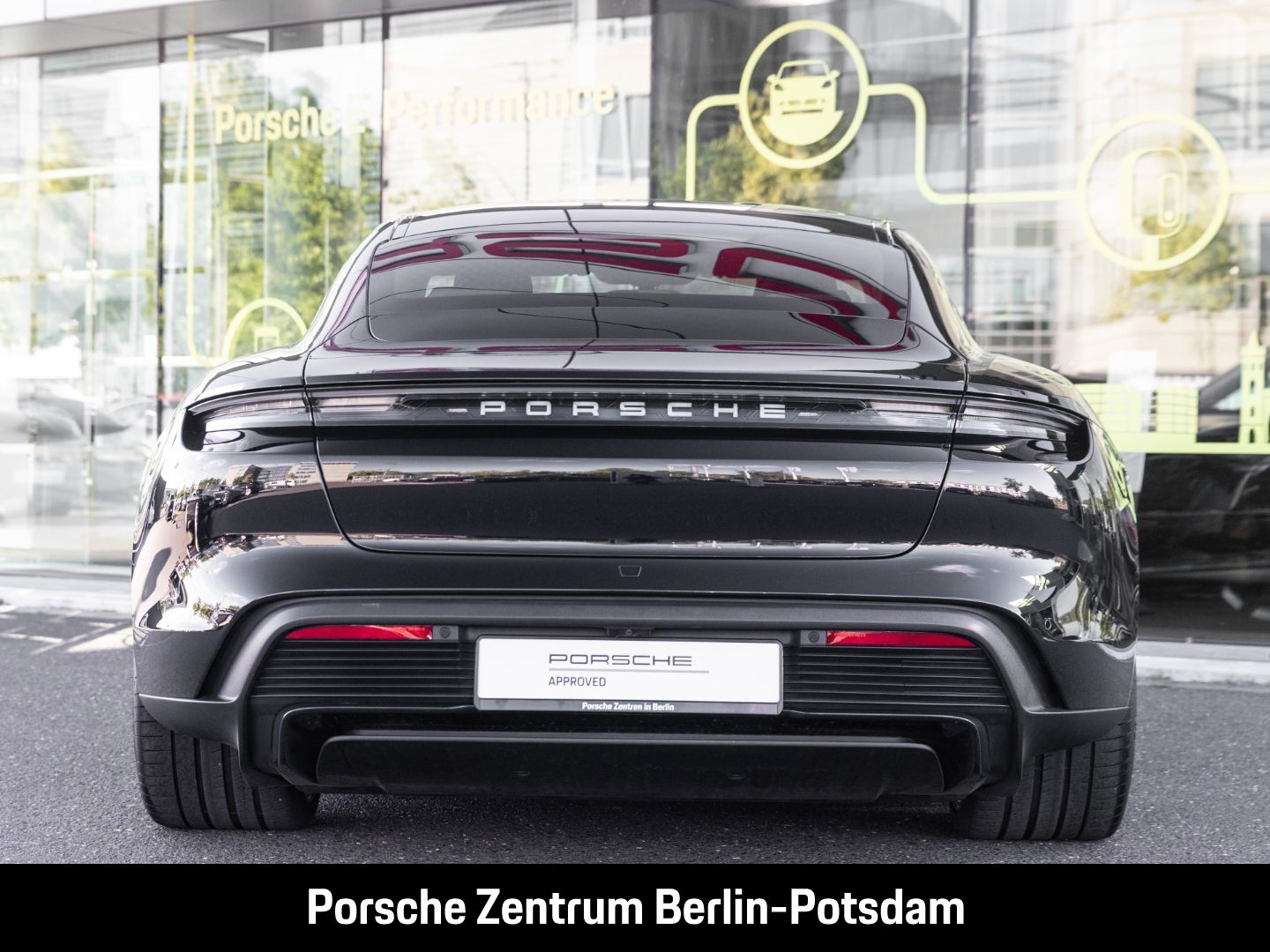 Porsche Taycan Turbo S BOSE Sport-Chrono Paket LED-Matri