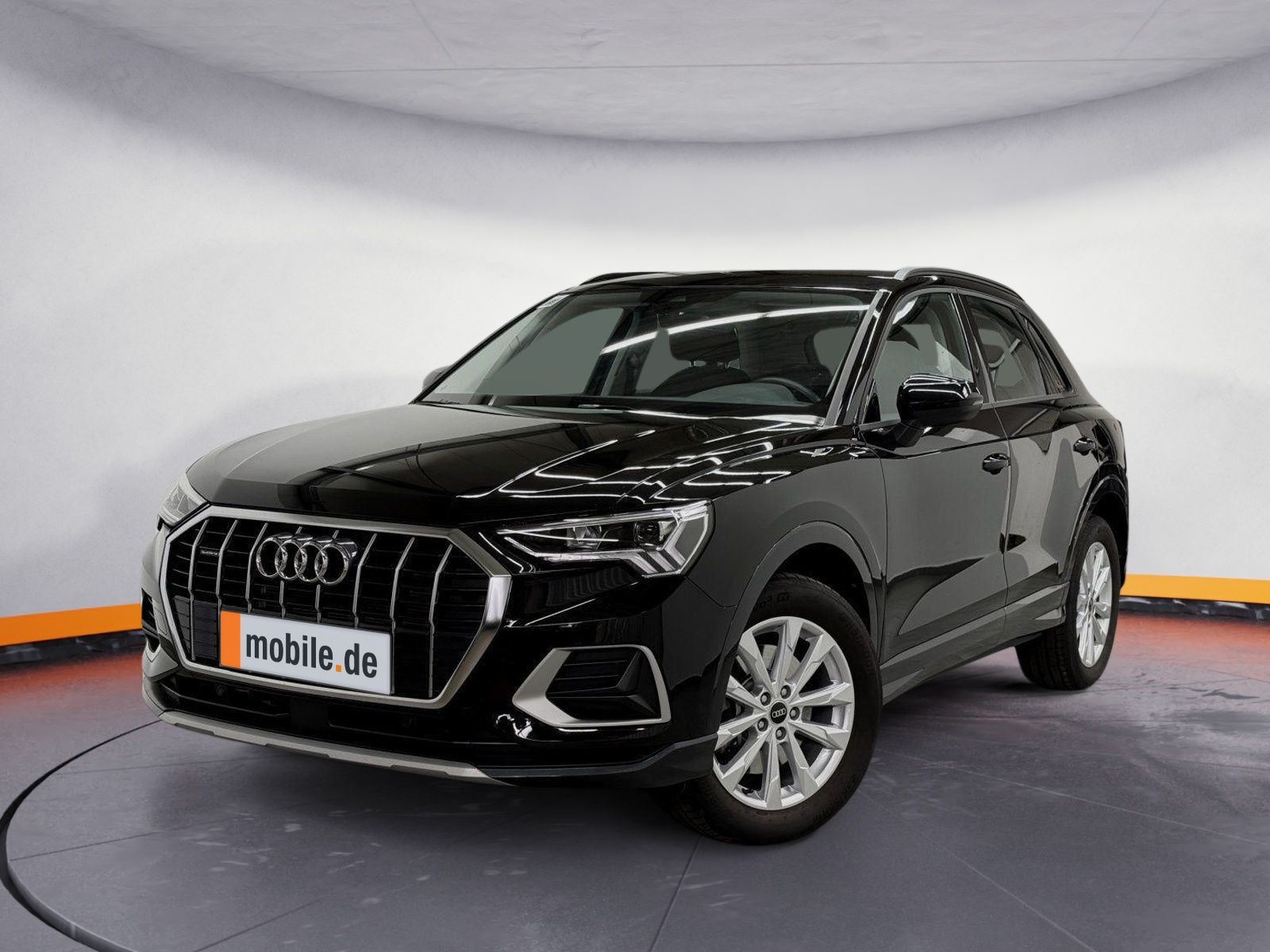 Audi Q3 40 TDI Q ADVANCED - Samsaru's Car Outlet