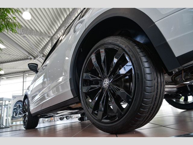 Volkswagen T-Roc United R-line - Samsaru's Car Outlet