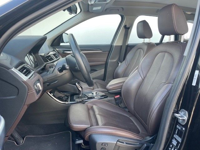 BMW X1 xDrive 20dA Sport Line - Samsaru's Car Outlet