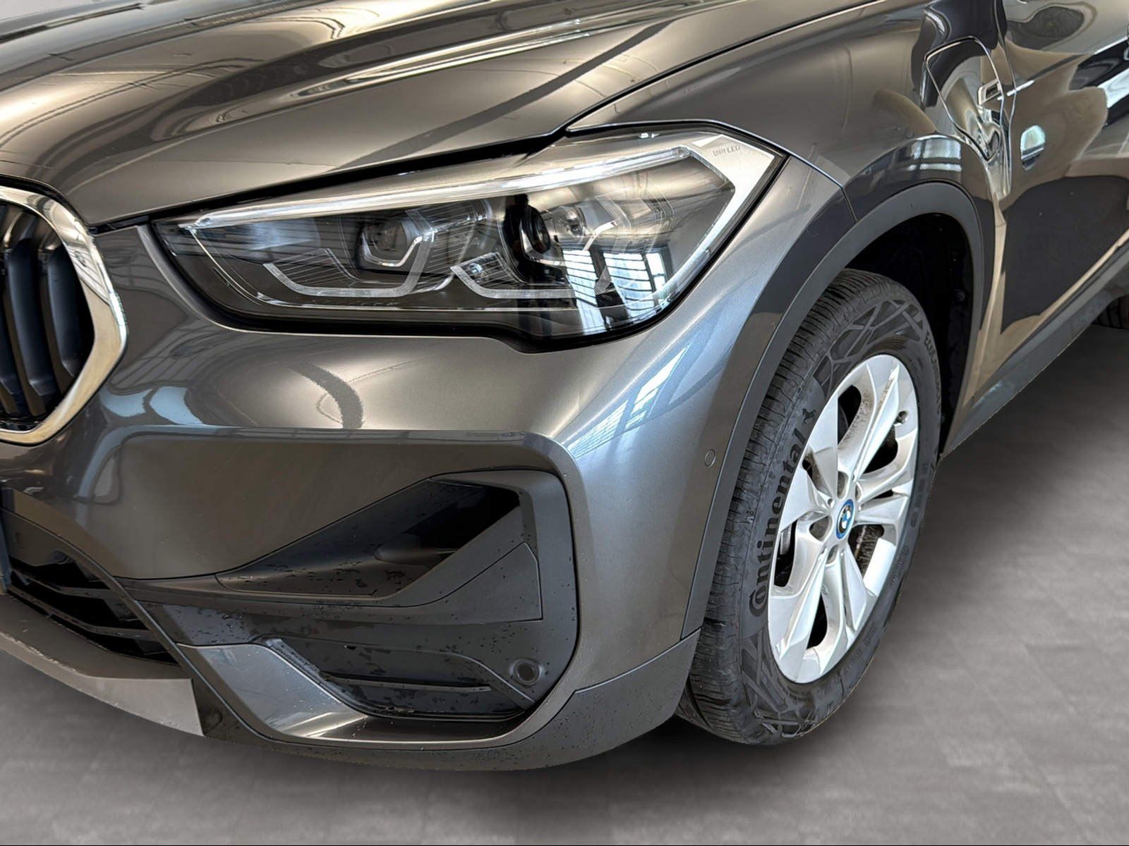 BMW X1 xDrive25e - Samsaru's Car Outlet