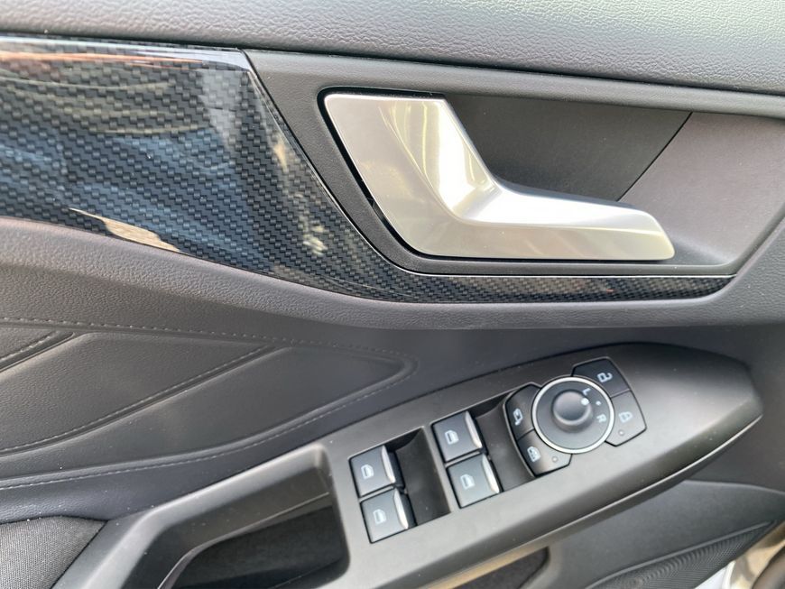Ford Focus Turnier 1.5 EcoBlue Aut. ST-LINE X AHK+LED