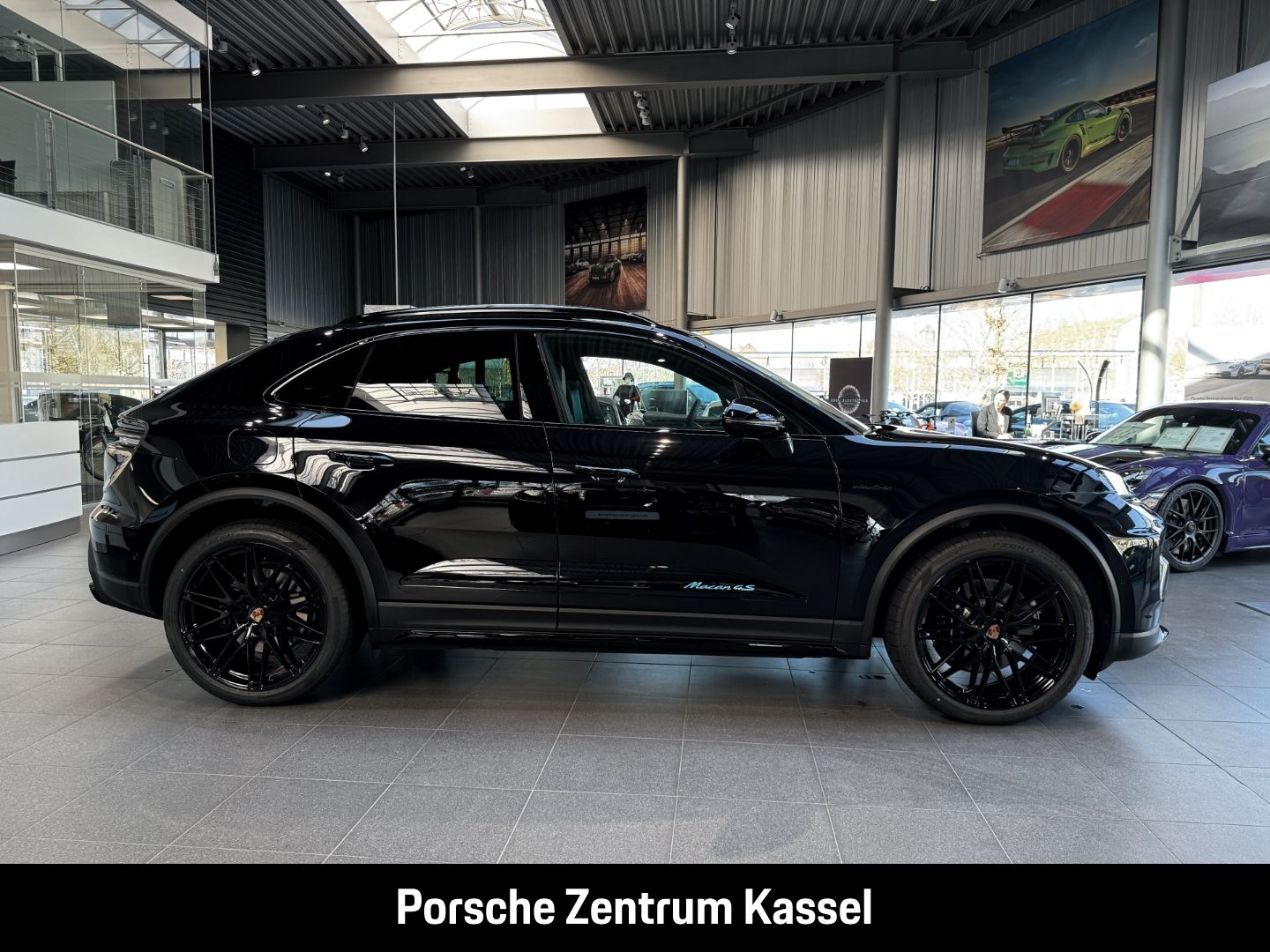 Porsche Macan Electric 4S