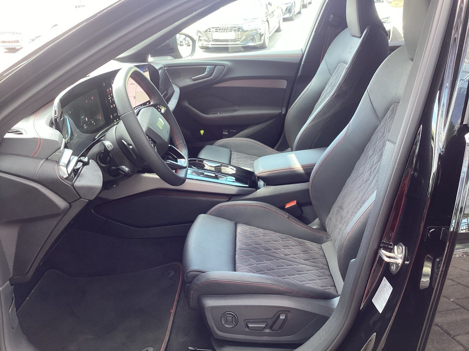 Audi A5 Avant 270 kW TFSI e q. S-Tronic S-Line, Matri