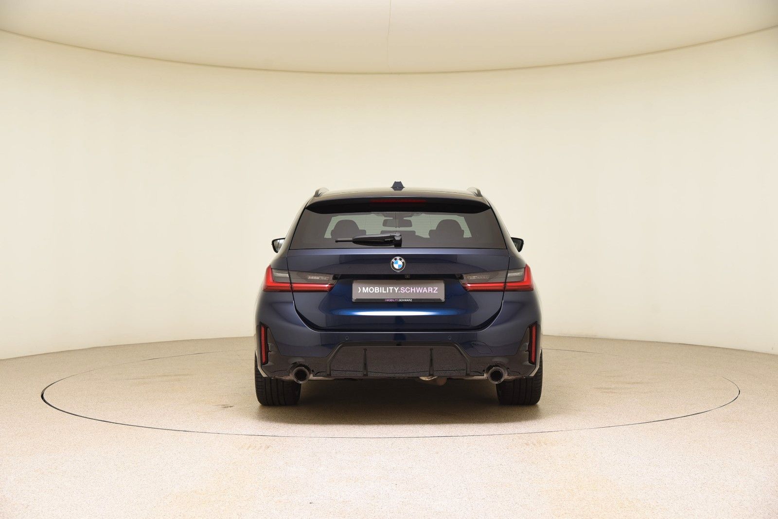 BMW 320d Touring xDrive M Sport - Samsaru's Car Outlet