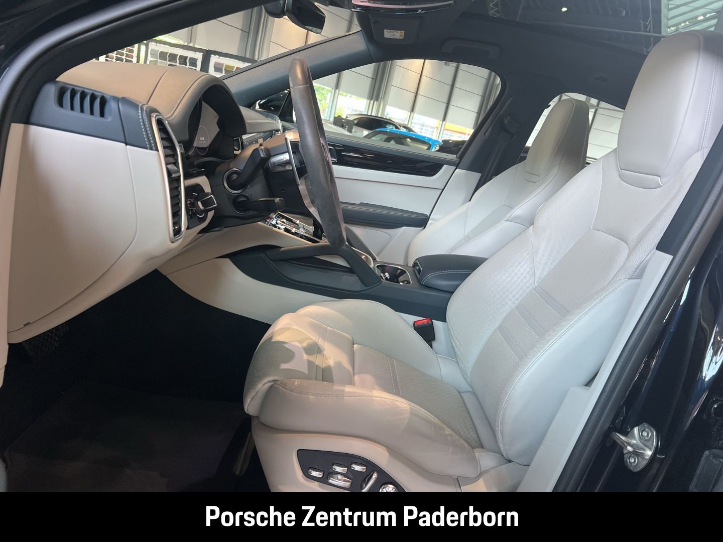 Porsche Cayenne E-Hybrid Coupe Surround-View LED-Matrix