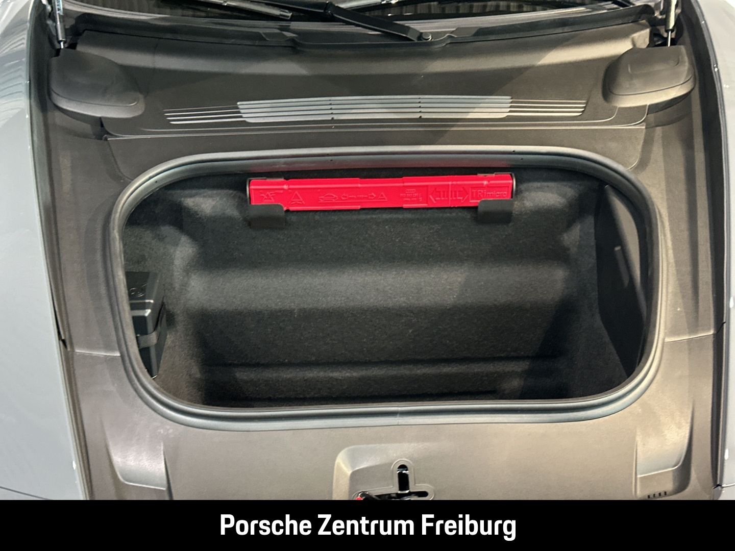 Porsche 992 911 Targa 4 GTS BOSE Sportabgasanlage LED