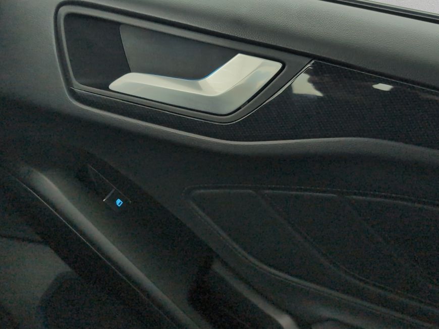 Ford Focus Turnier 1.5 EcoBlue Aut. ST-LINE X AHK+LED