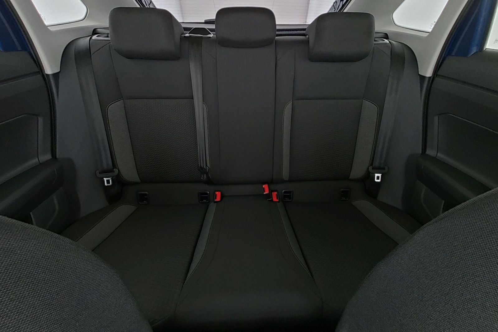 Volkswagen Taigo 1.0 TSI Life - Samsaru's Car Outlet