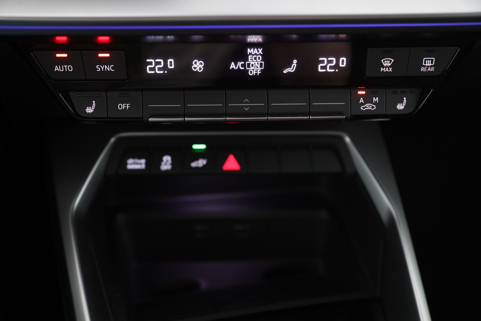 Audi A3 Sportback 40 TFSI e S tronic | NAVI | AHK |