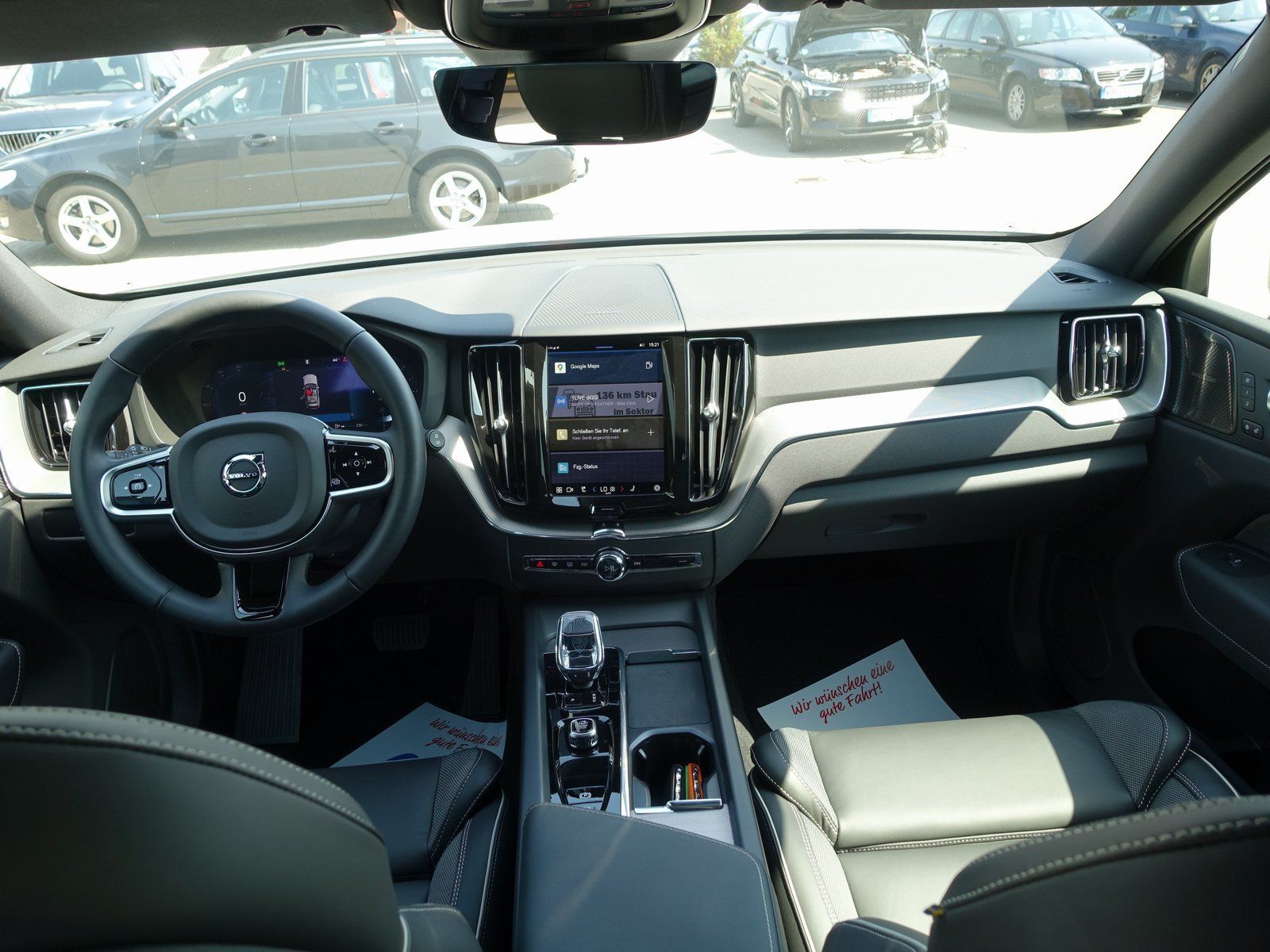 Volvo XC60 B5 AWD Plus - Samsaru's Car Outlet