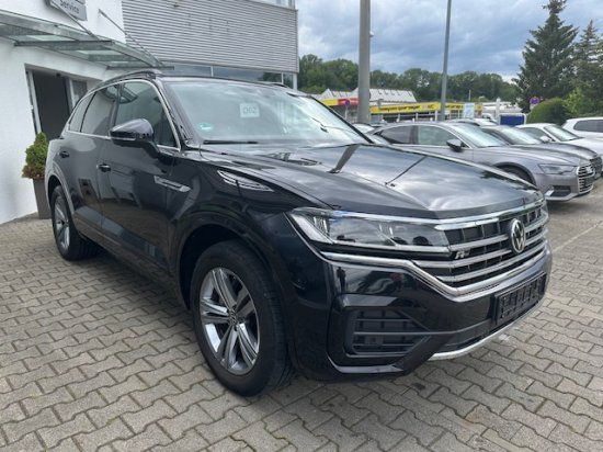 Volkswagen Touareg 3.0 TDI 4M R-LINE - Samsaru's Car Outlet