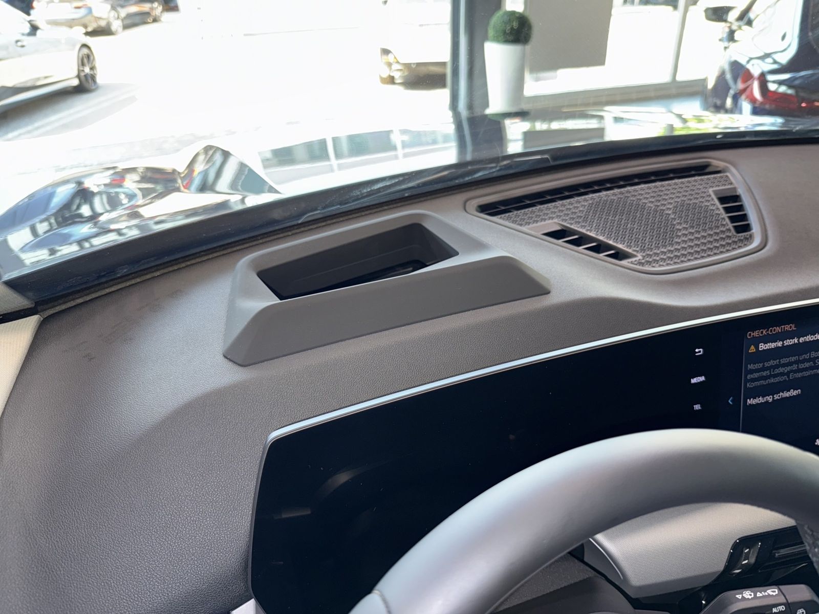 BMW X1 xDrive20d DrivingAssistPlus - Samsaru's Car Outlet