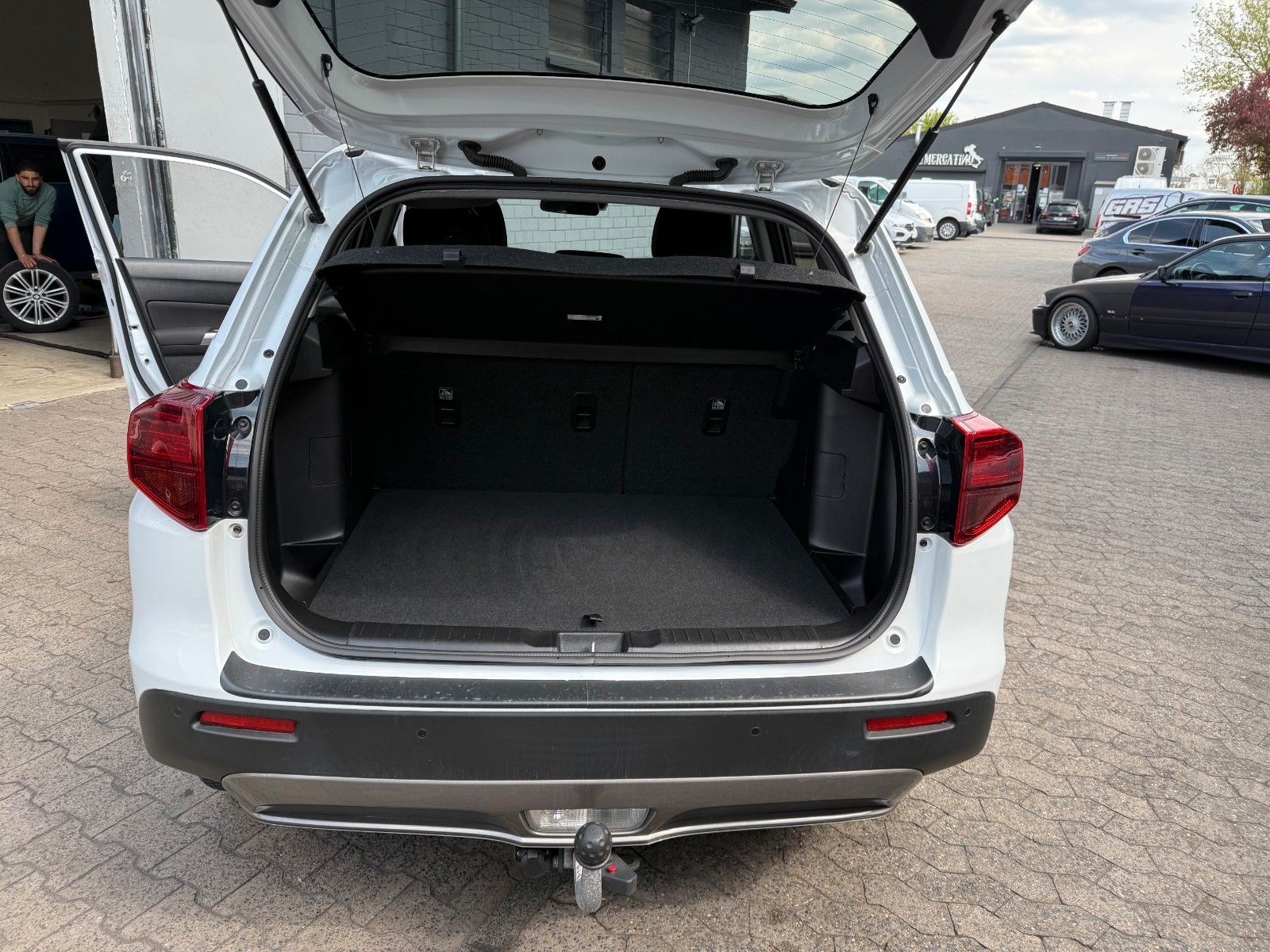 Suzuki Vitara 1.4 Mild-Hybrid Comfort+ - Samsaru's Car Outlet