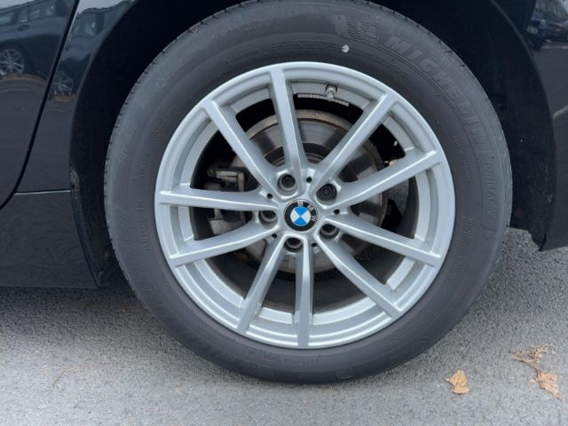 BMW 320 i xDrive Limo Sportsitze GSD HiFi LED SSV