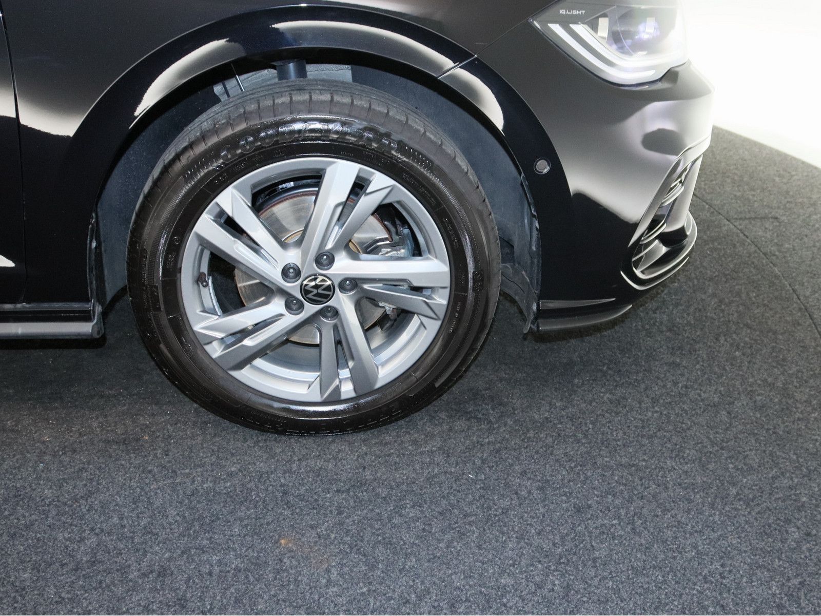 Volkswagen Polo 1.0 TSI R-Line MATRIX-LED ACC NAVI KAMERA