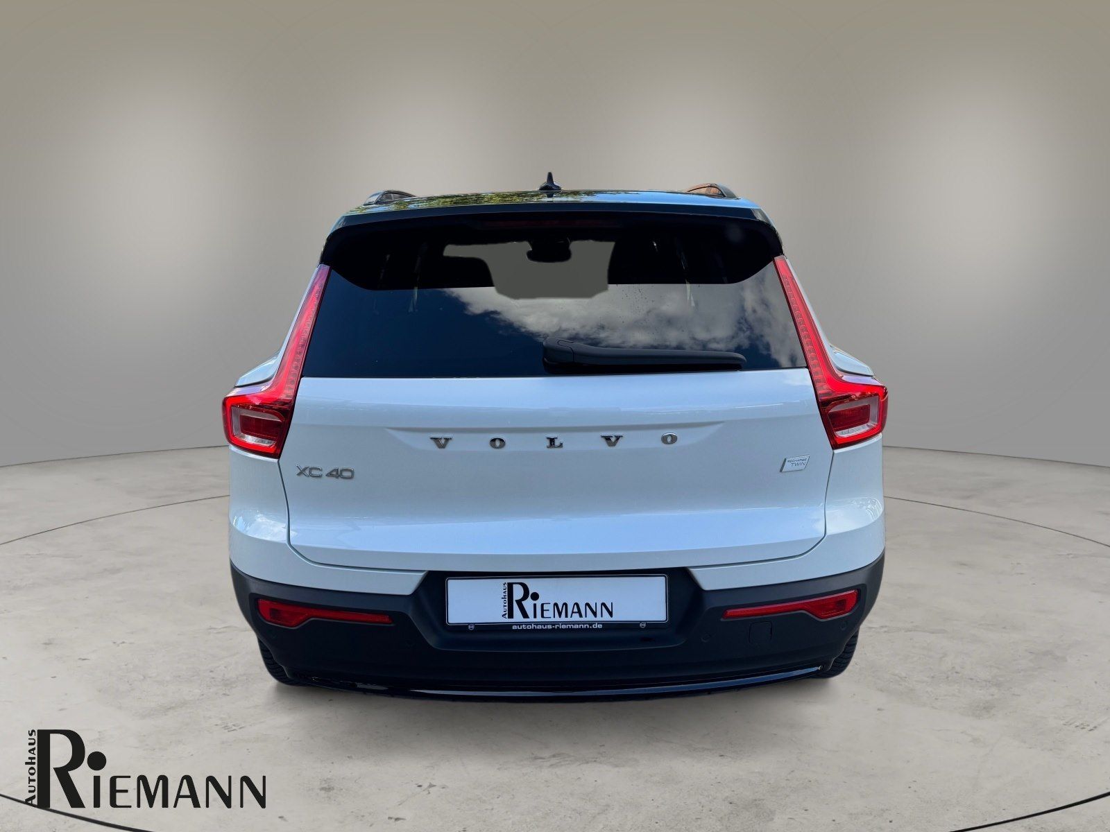 Volvo XC40 Recharge Twin Motor Plus + Winter-Paket
