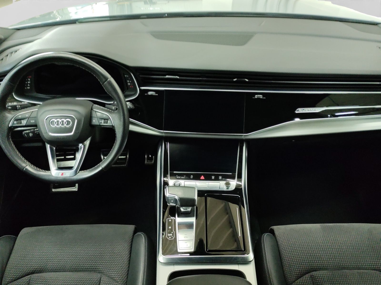 Audi Q7 50 TDI Q S LINE MATRIX AHK 360  OPS BuO LM21