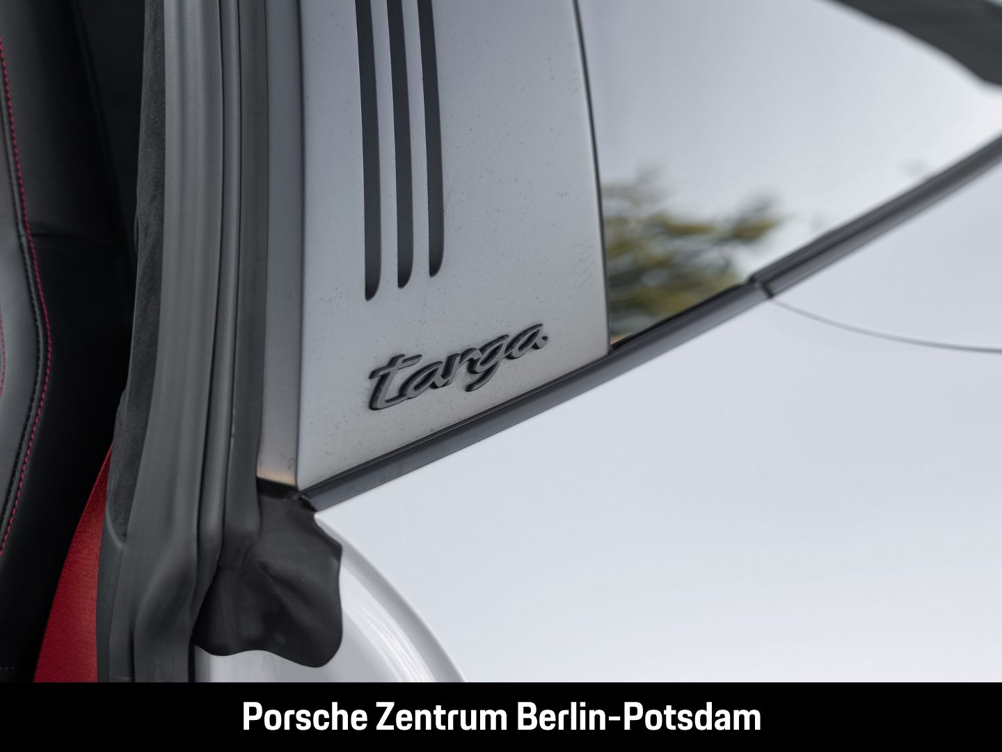 Porsche 992 911 Targa 4 GTS Burmester Sportabgas LED-Mat