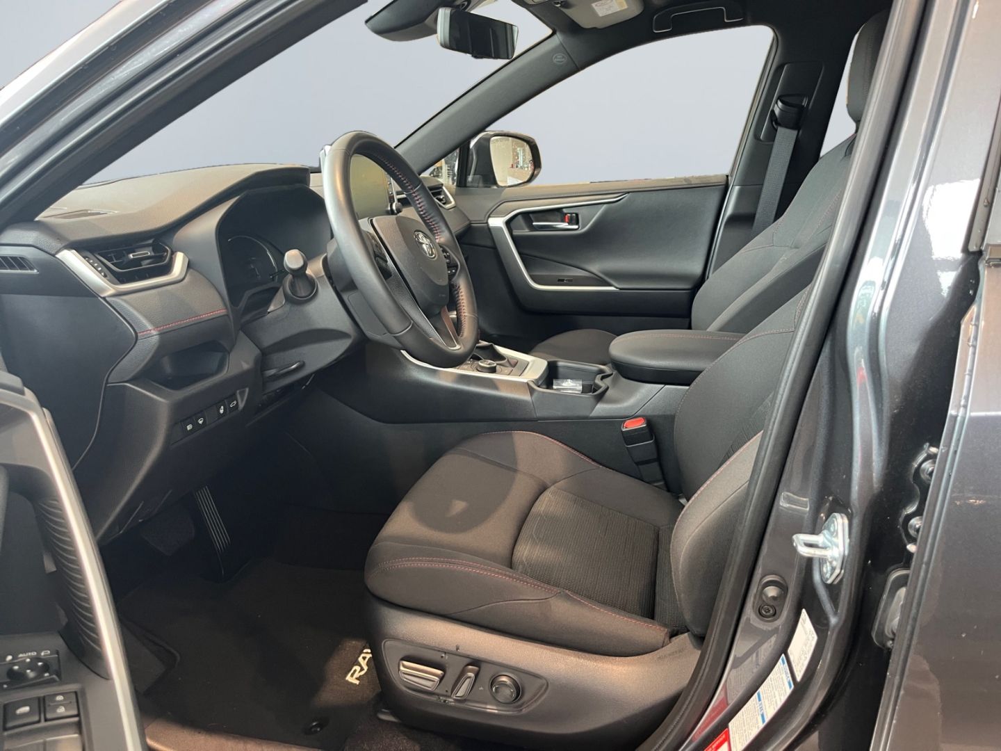 Toyota RAV 4 Plug-in-Hybrid 4x4 Technik - Samsaru's Car Outlet