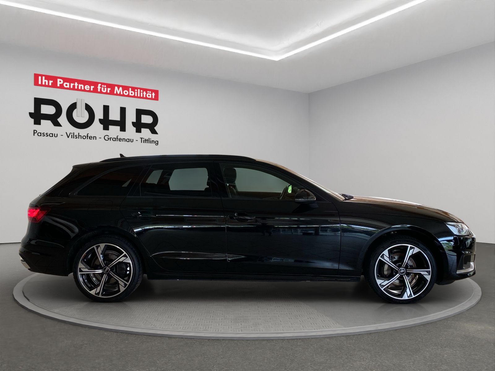 Audi A4 Avant 40 TFSI S tronic - Samsaru's Car Outlet