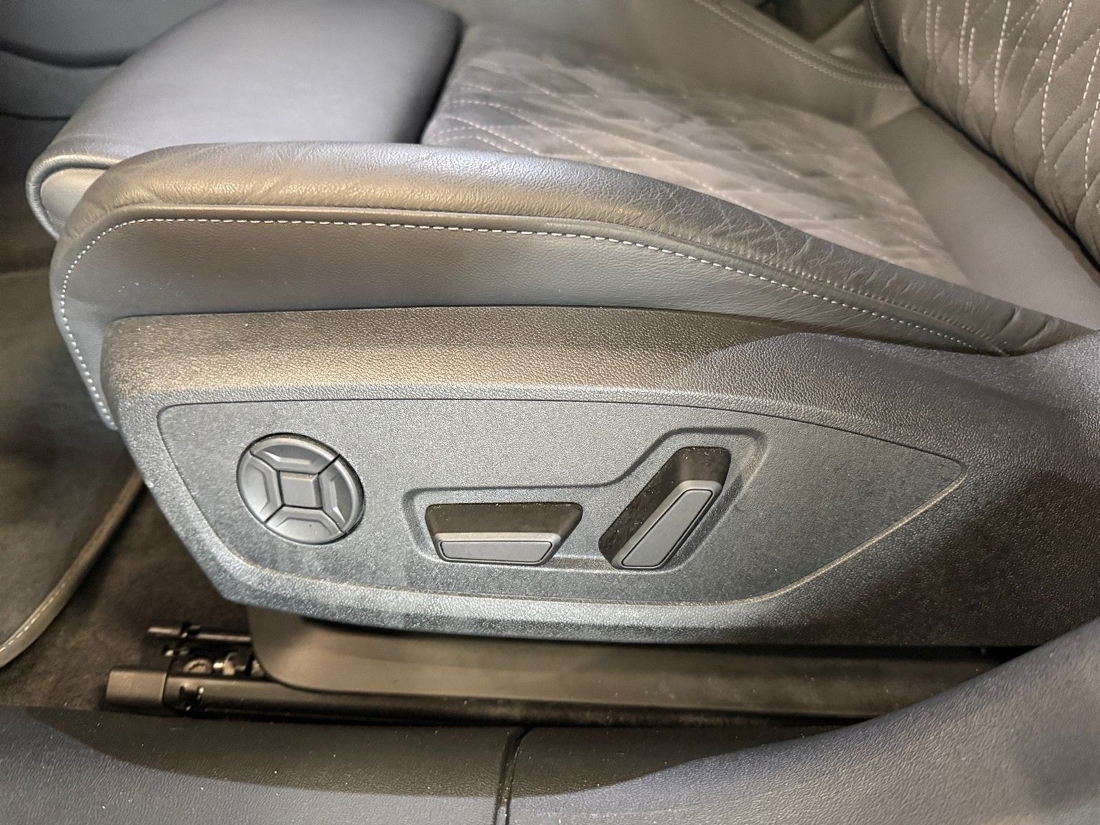 Audi A5 Avant TDI S line quattro S-tronic Matrix Navi