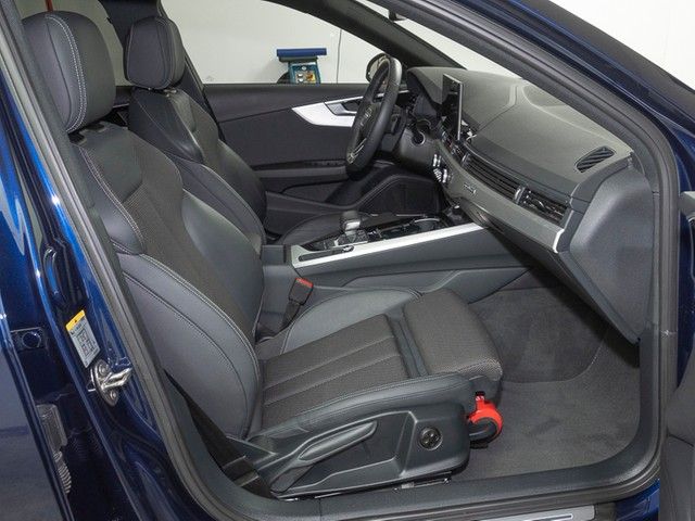 Audi A4 Avant 40 TDI quattro S line - Samsaru's Car Outlet