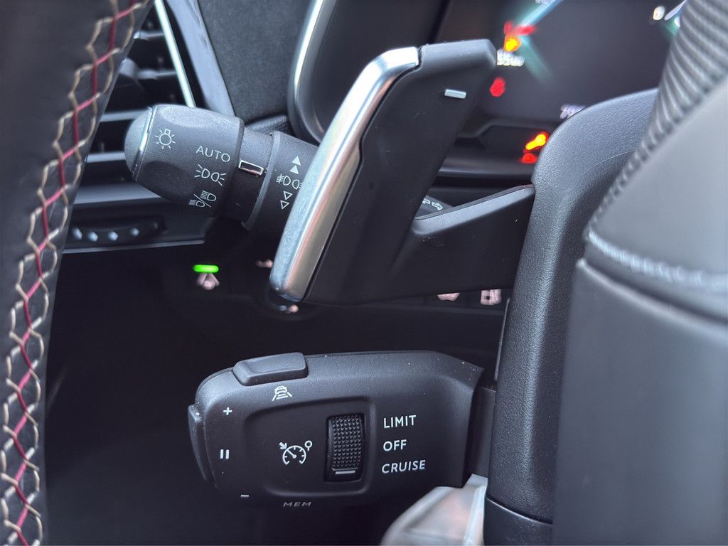 DS Automobiles DS 7 Crossback E-Tense 300 4x4 Perform. Line +