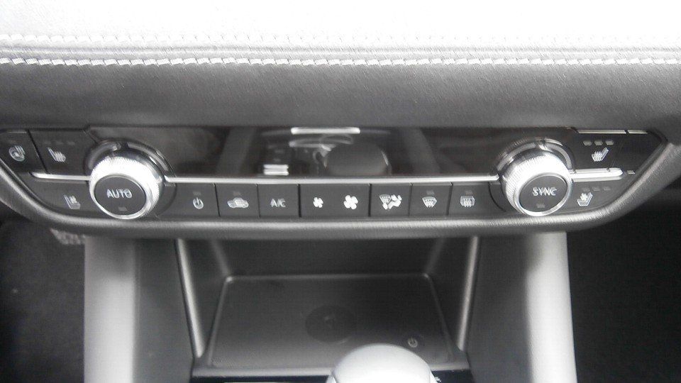 Mazda 6 2.5L SKYACTIV G 194 TAKUMI SUNR