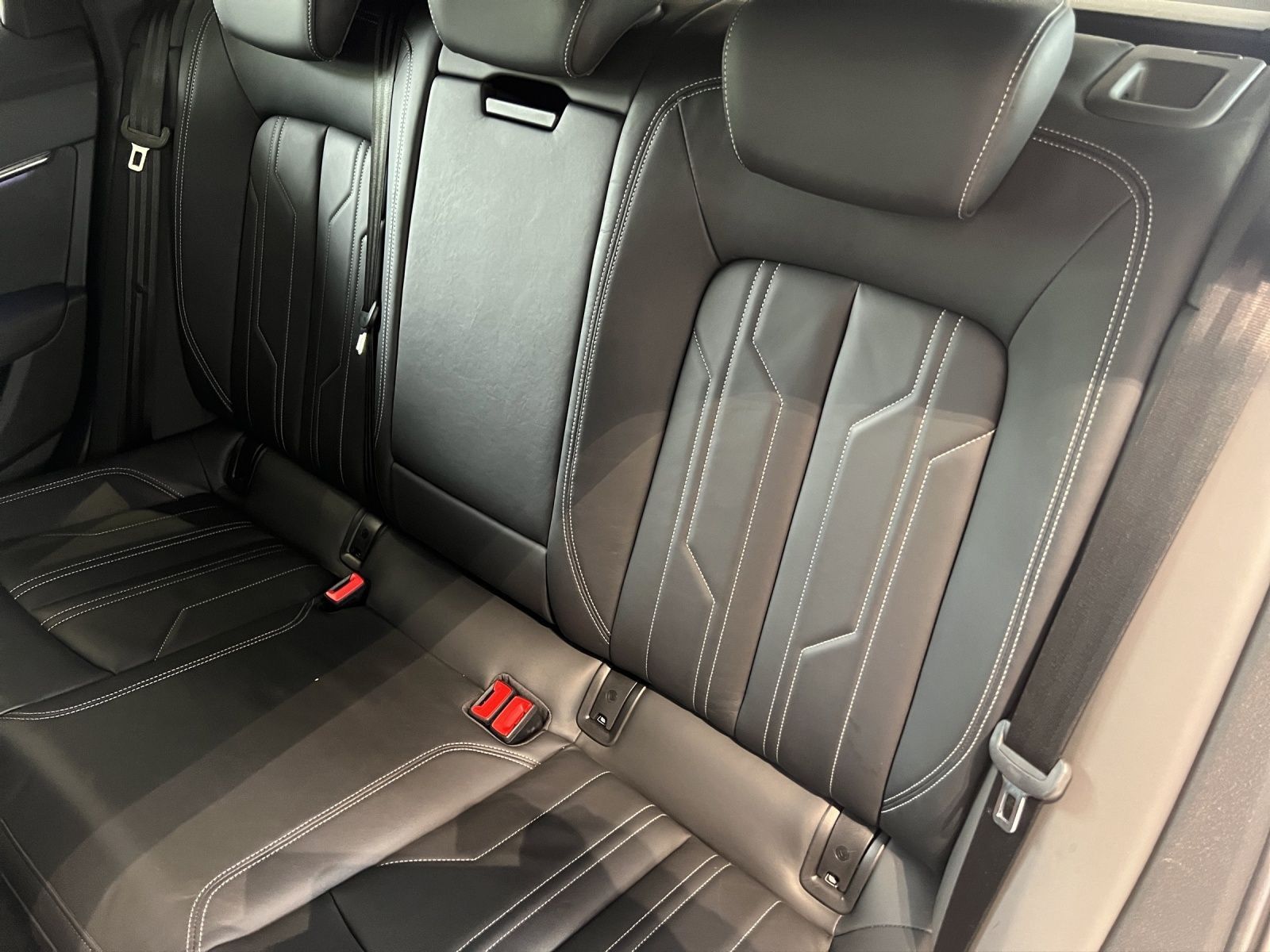 Audi A6 Avant 50 TDI qu. S line AHK Pano Matrix LM 19