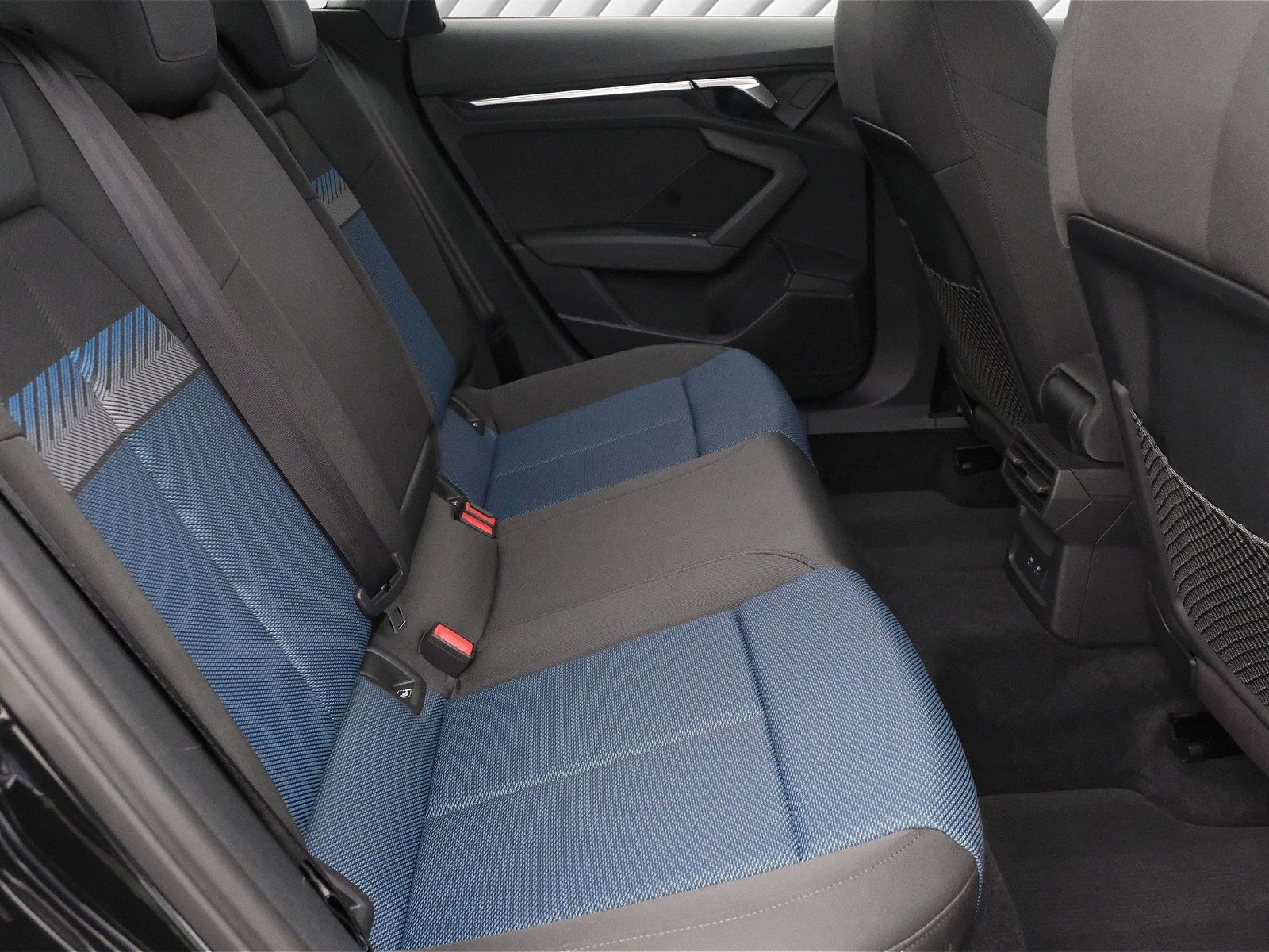 Audi A3 Sportback 35 TFSI S line - Samsaru's Car Outlet