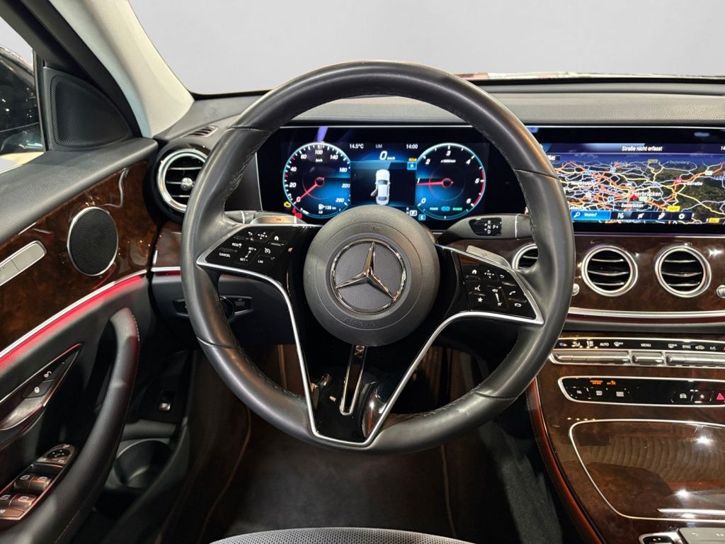 Mercedes-Benz E 220 d Lim AVANTGARDE|KAM|LED|PARKTRONIC|AMBI
