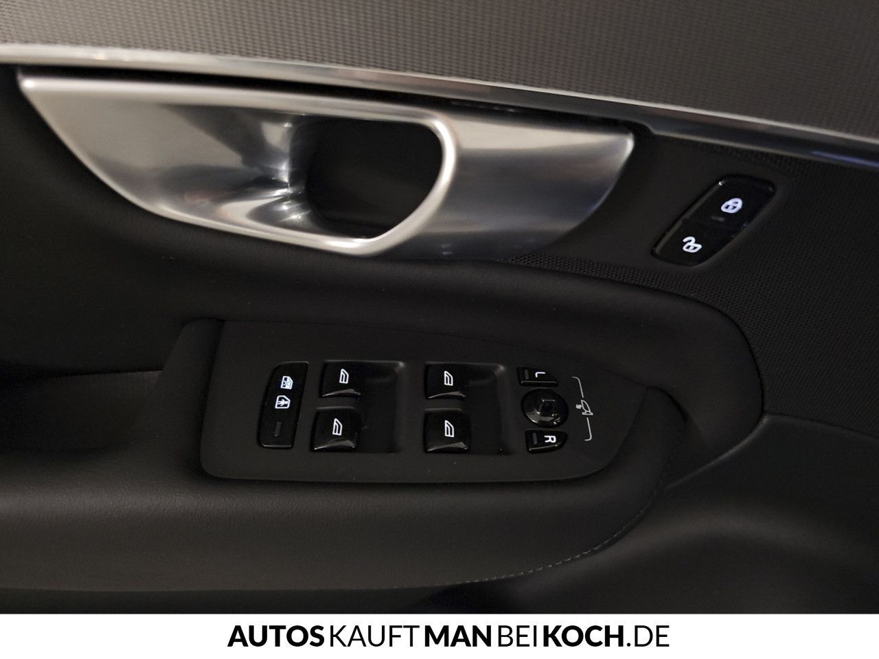 Volvo XC90 B5 AWD PlusBright STHz AHK 360 VLED MEM H&K