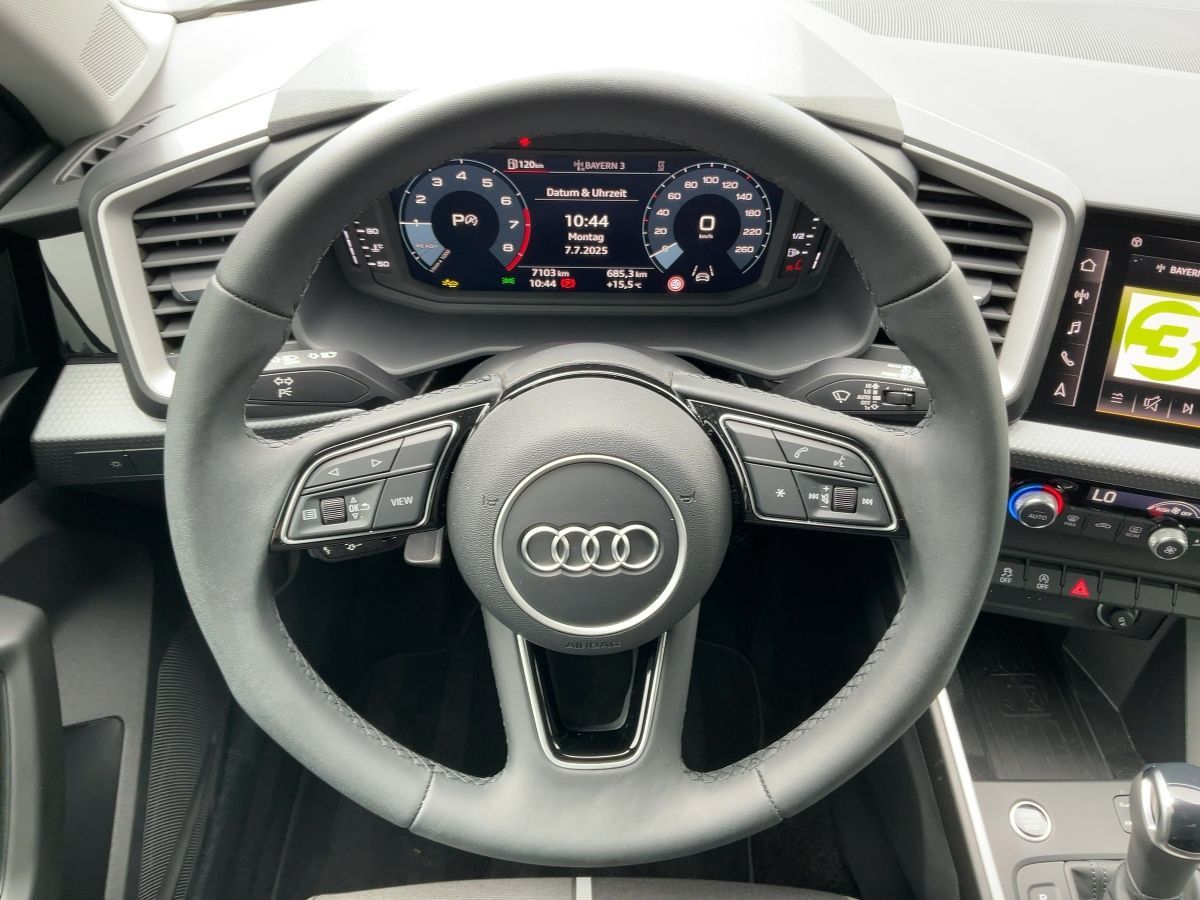 Audi A1 Sportback 25 TFSI S-TR ADVANCED - Samsaru's Car Outlet