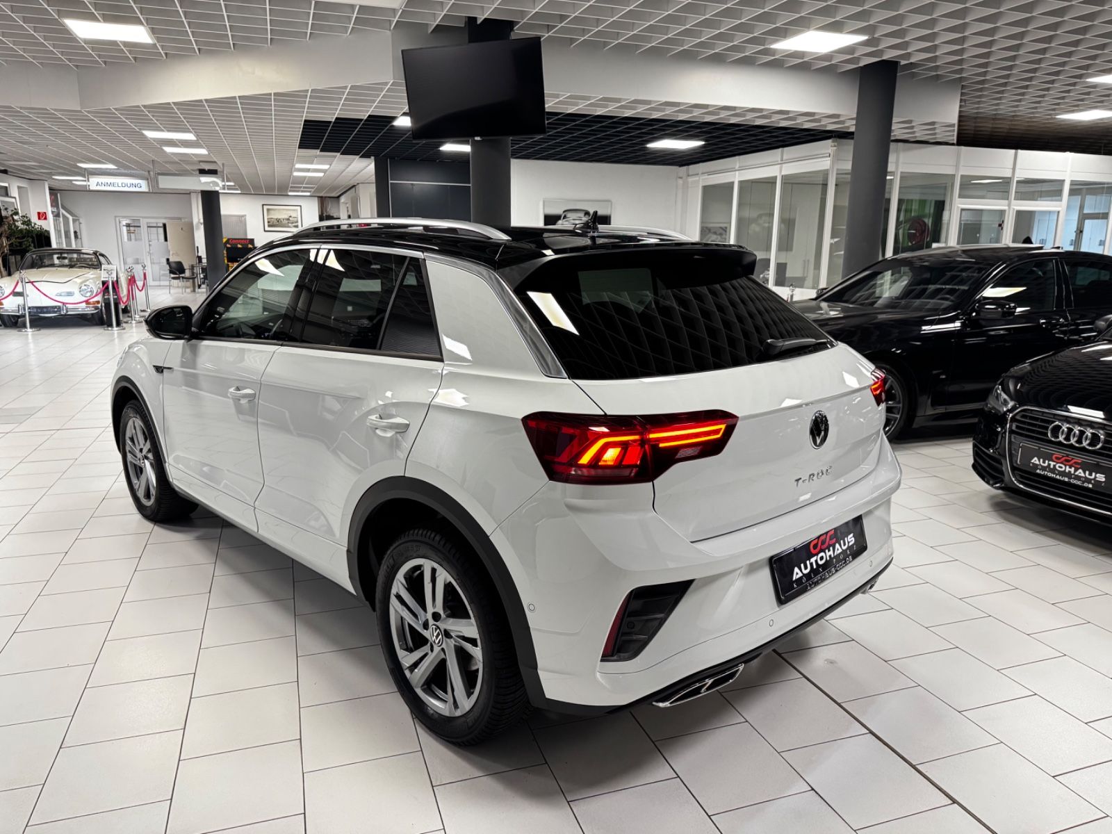 Volkswagen T-ROC 2.0TDI R-Line - Samsaru's Car Outlet