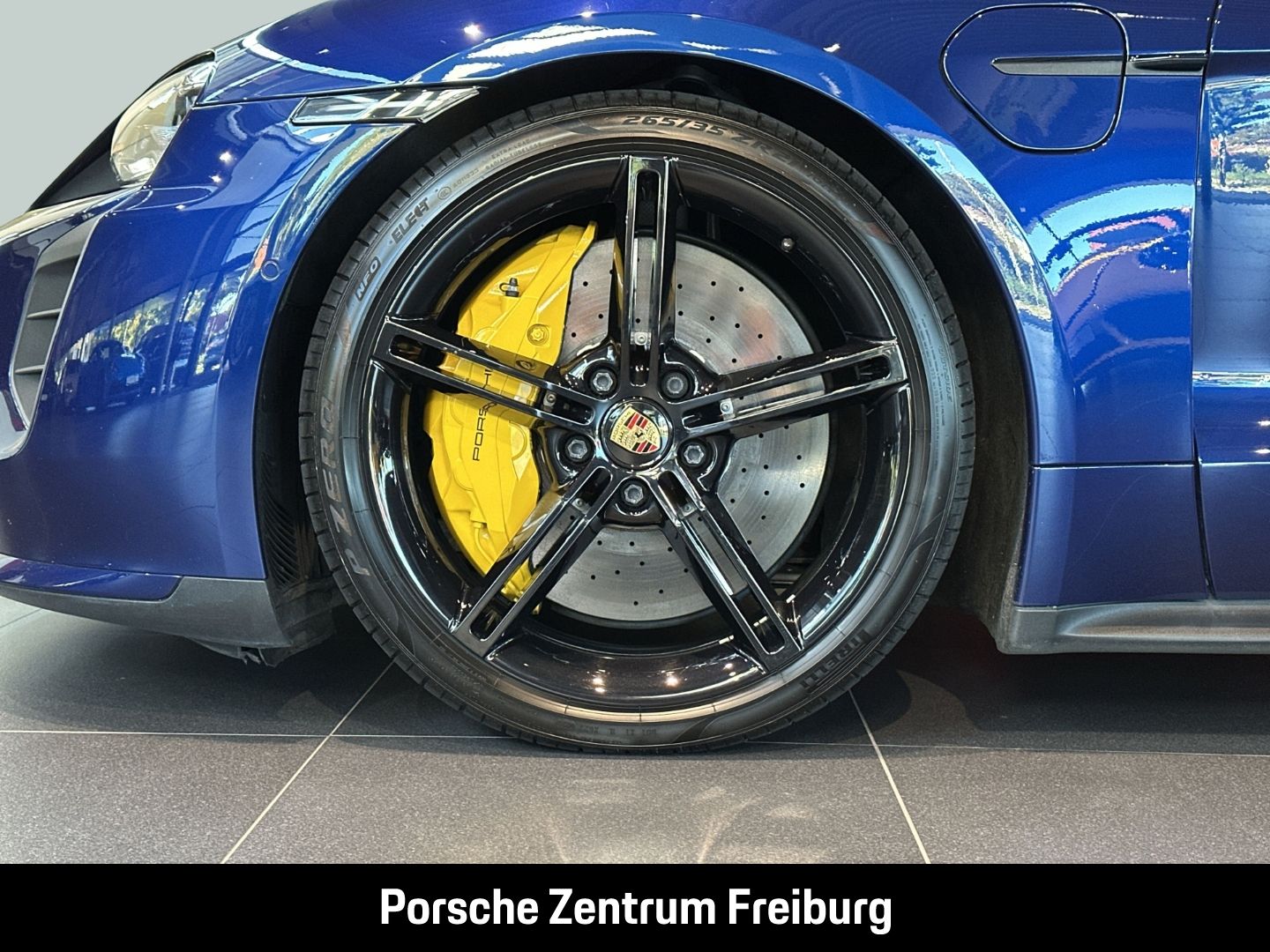Porsche Taycan Turbo HA-Lenkung InnoDrive Head-Up BOSE