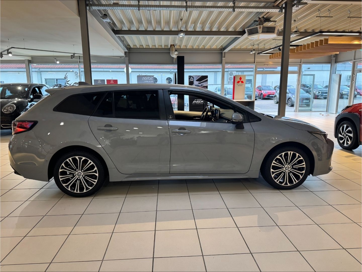 Toyota Corolla Touring Sports Hybrid Team D AppleCarPla