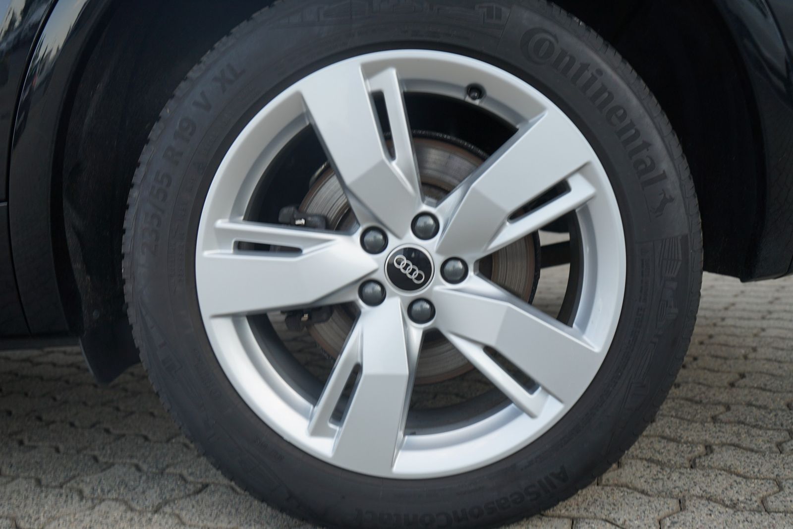 Audi Q5 Sportback 40 TDI S-Line quattro s-tronic - Samsaru's Car Outlet